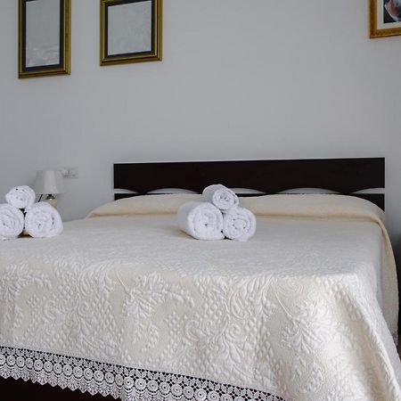 Вилла Le Residenze Di Baia Sant'Anna Танаунелла Экстерьер фото