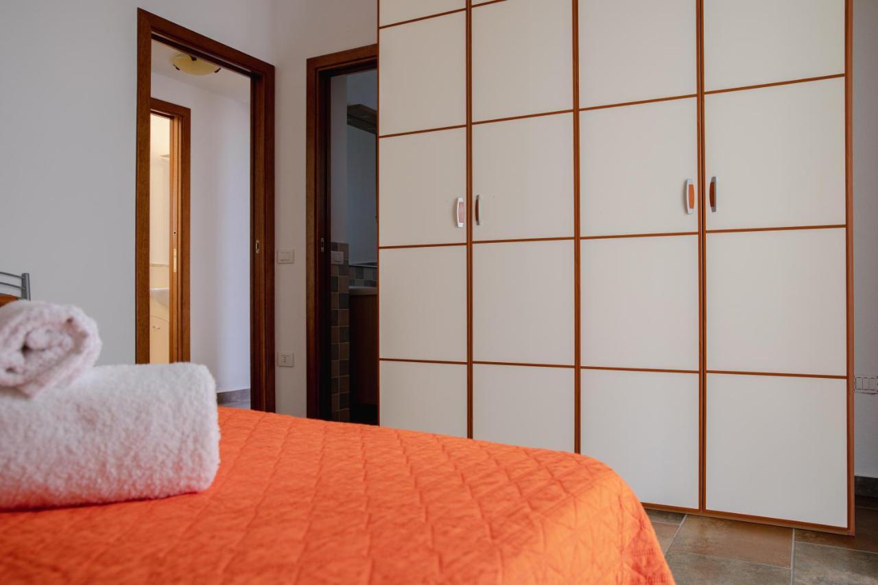 Вилла Le Residenze Di Baia Sant'Anna Танаунелла Экстерьер фото
