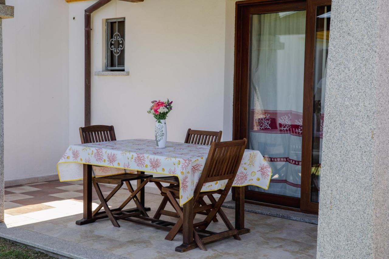 Вилла Le Residenze Di Baia Sant'Anna Танаунелла Экстерьер фото