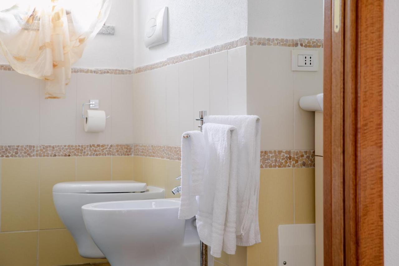 Вилла Le Residenze Di Baia Sant'Anna Танаунелла Экстерьер фото