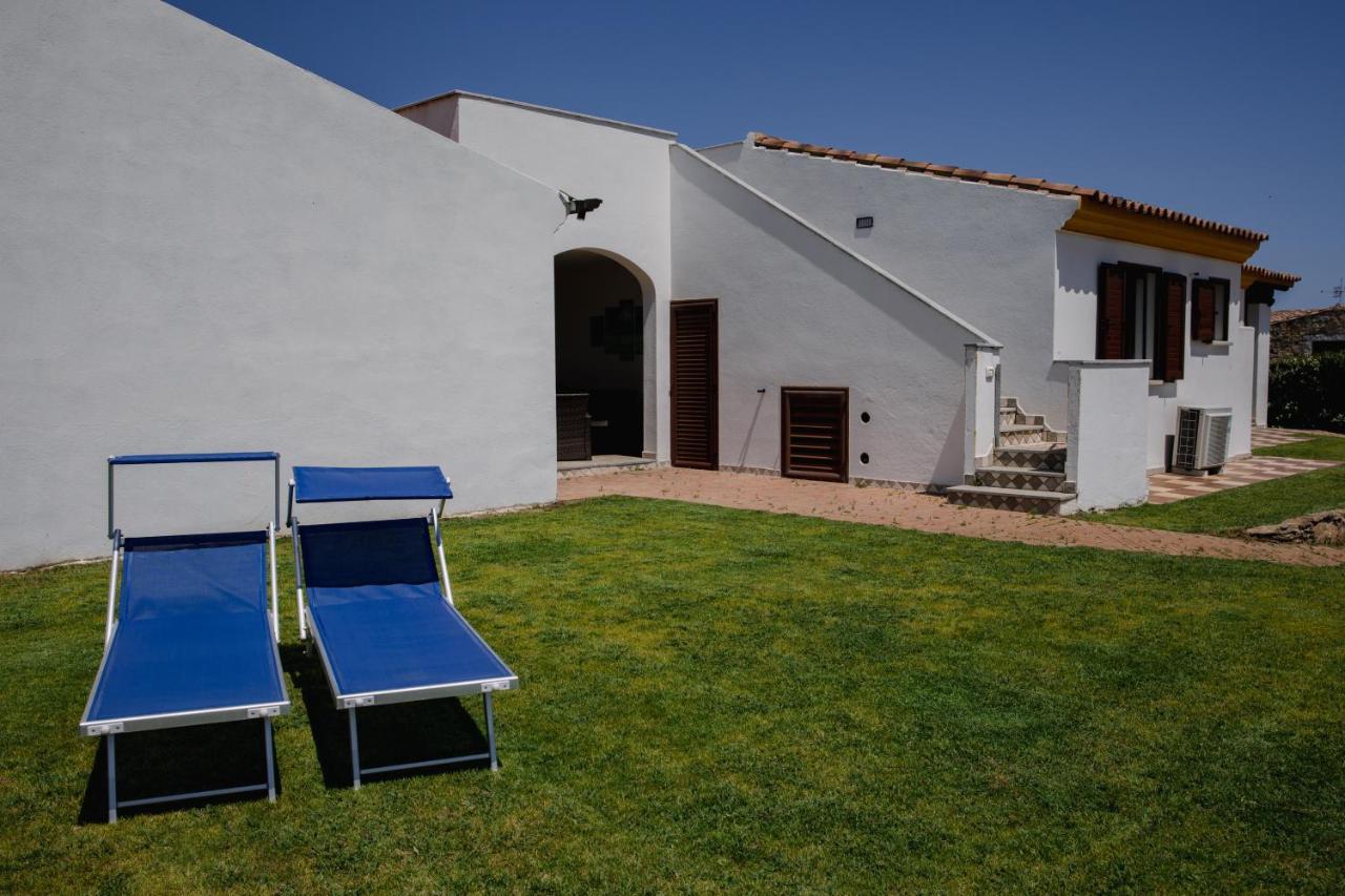 Вилла Le Residenze Di Baia Sant'Anna Танаунелла Экстерьер фото